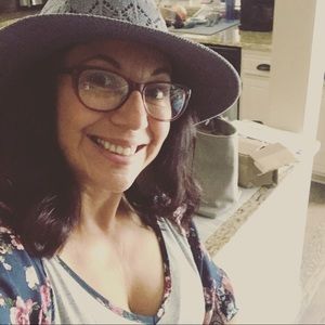 Meet your Posher, Valerie jason